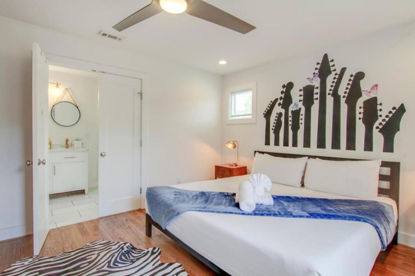 Howdy House New And Trendy With Rooftop Deck 纳什维尔 外观 照片